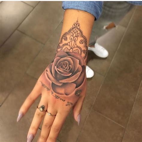 tattoo para la mano